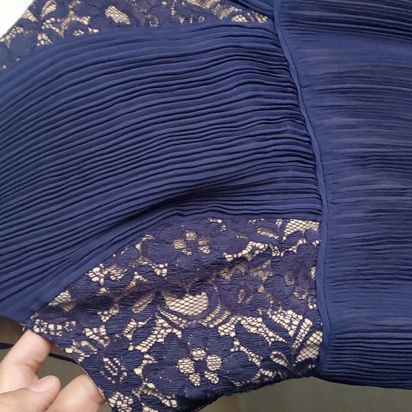 Motherhood Maternity Navy/Nude Dress (XL) - Picture 2 of 6